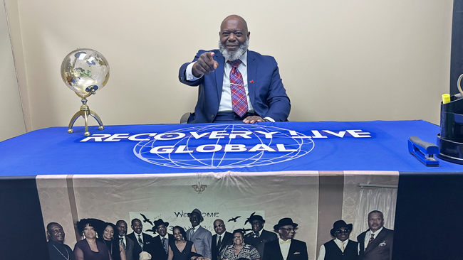 S1 EP23 - Loren Harper